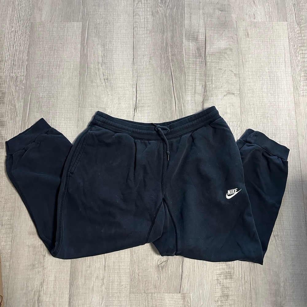 NIKE Sweatpants